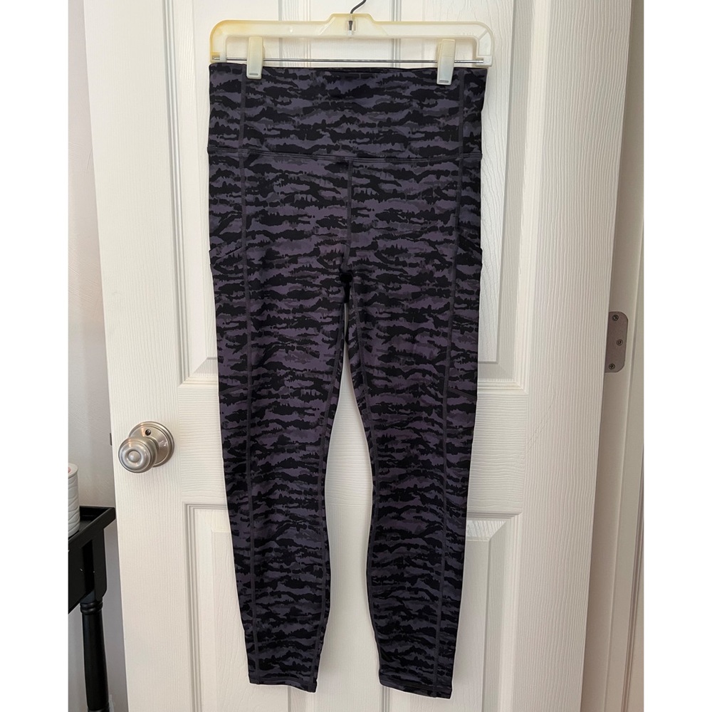 Fabletics Therma-Flex High-Waisted Pocket Legging